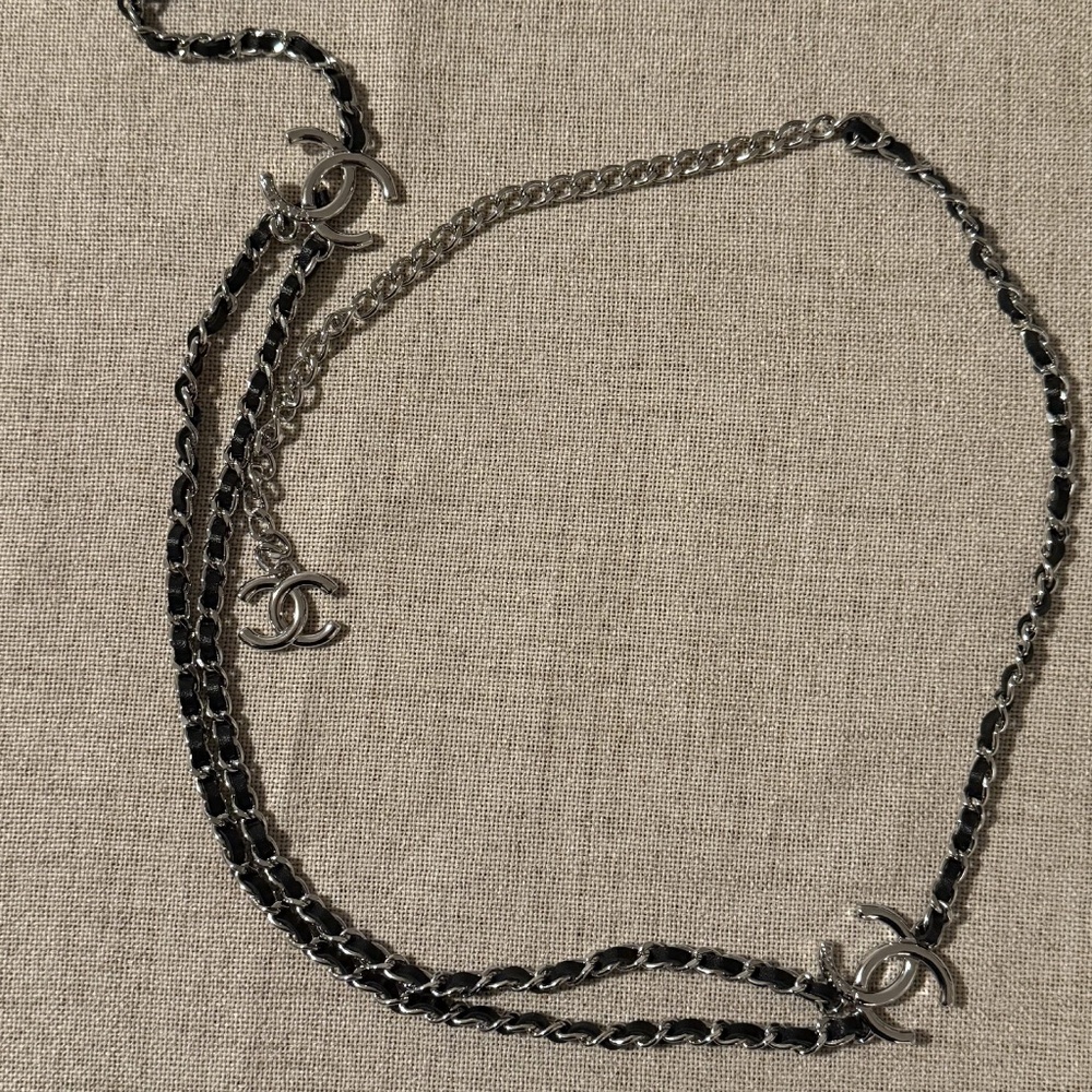 Chanel chain belt  ( can wear as necklace) with black leather